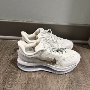 Nike Pegasus Premium Shoes